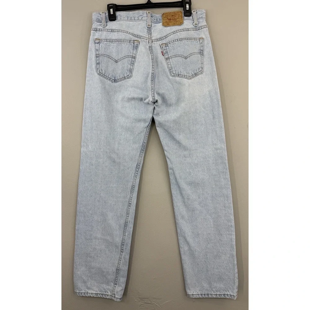 Vtg Levi's 501 Jeans Men's Fits 32x30.5 Light Wash Made In USA (tagged 34x32)